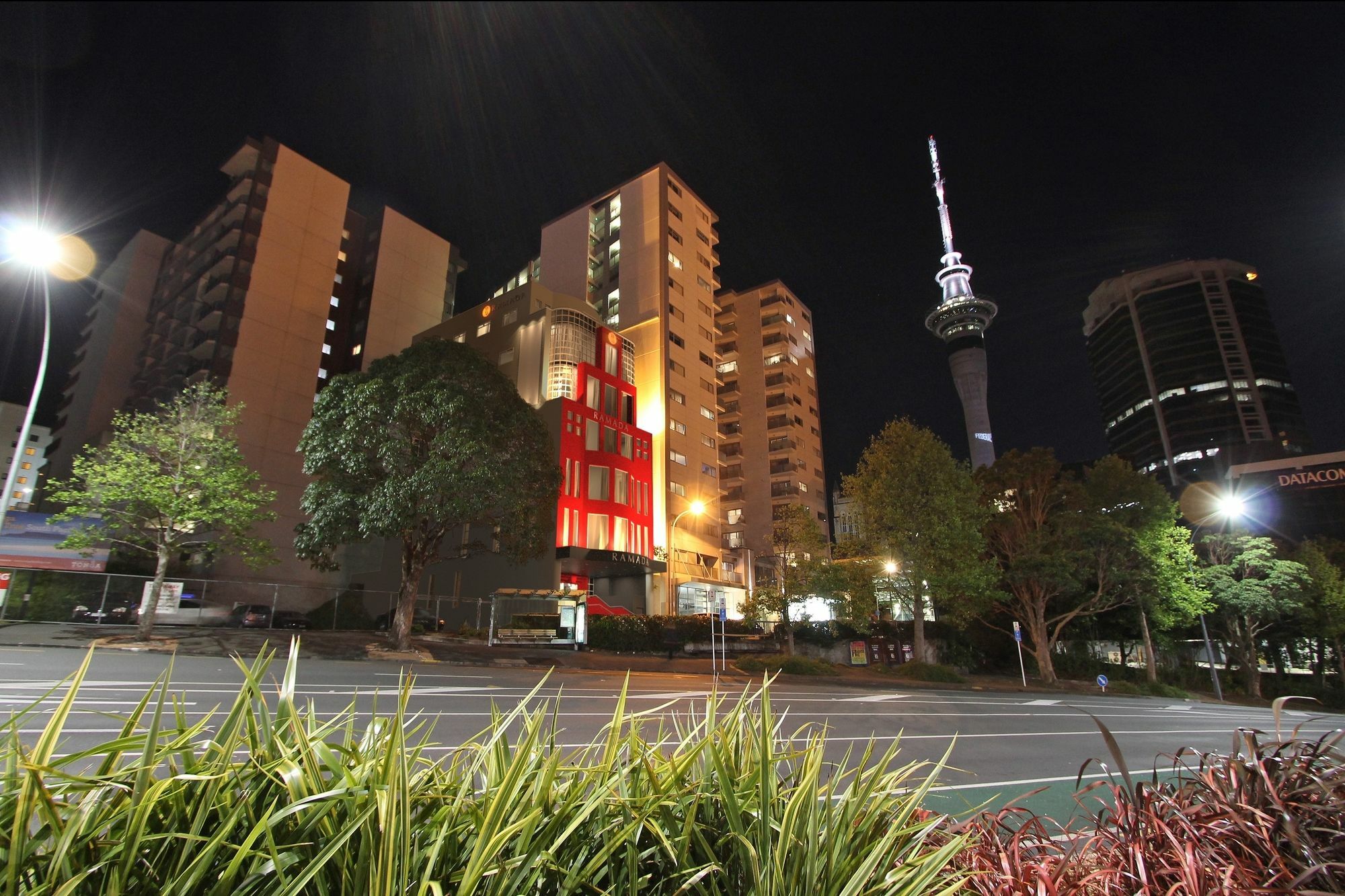 Ramada Suites By Wyndham Auckland - Federal Street 외부 사진